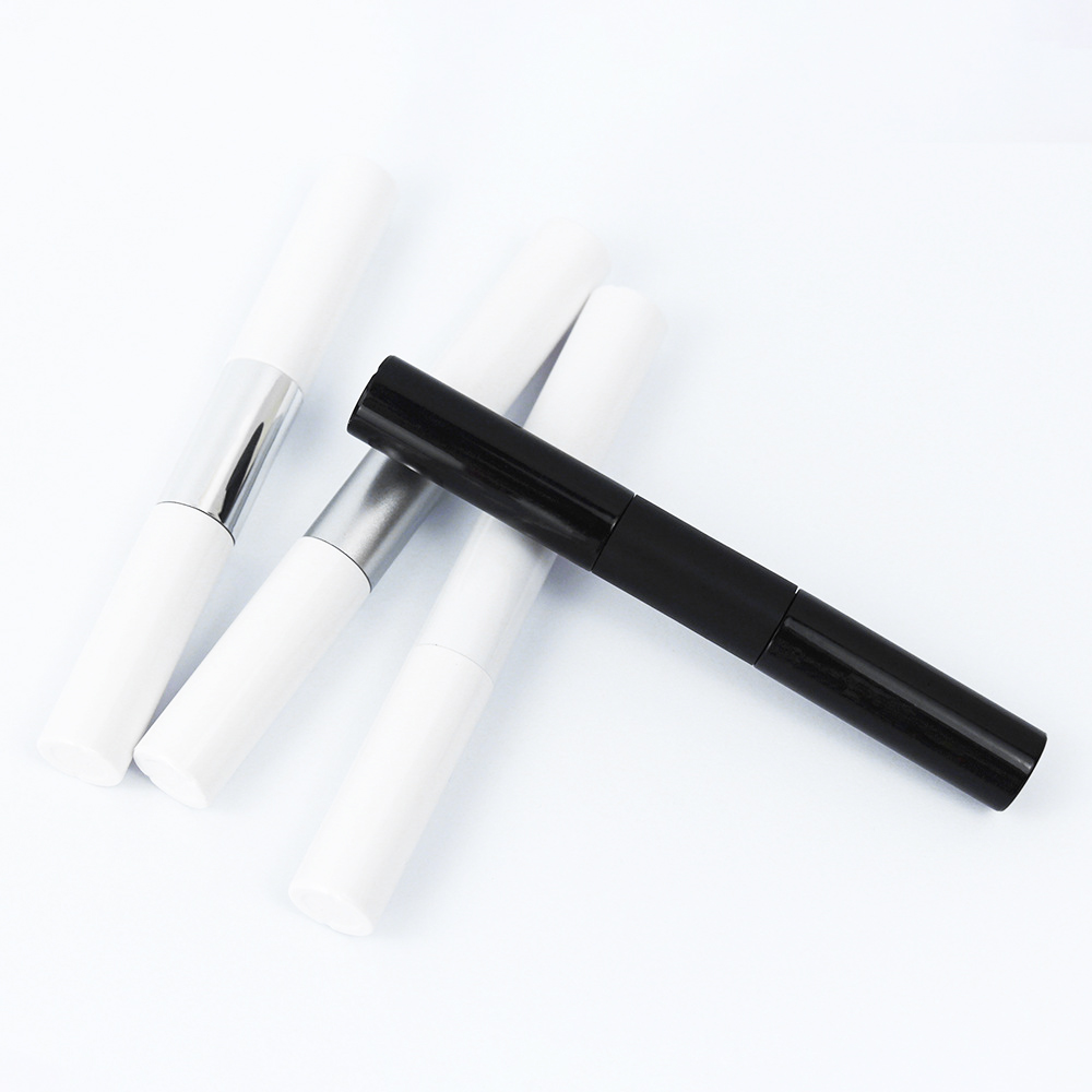 Zakaj je lepilo Lash Bond and Seal Lash Glue for Lash Clusters obvezno v vaši torbici z ličili