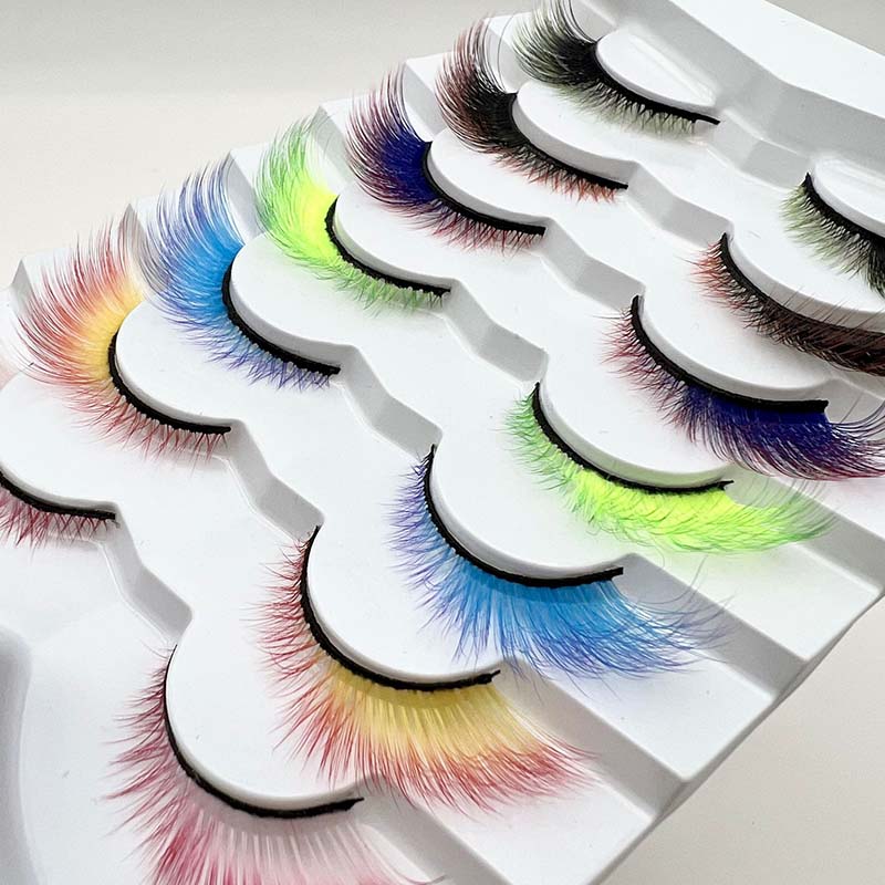 Paket 7 parov barvnih umetnih trepalnic Cat Eye